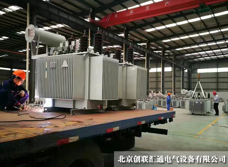 S11系列35kv級(jí)油浸式變壓器裝車發(fā)貨 S11系列35kv級(jí)油浸式變壓器裝車發(fā)貨